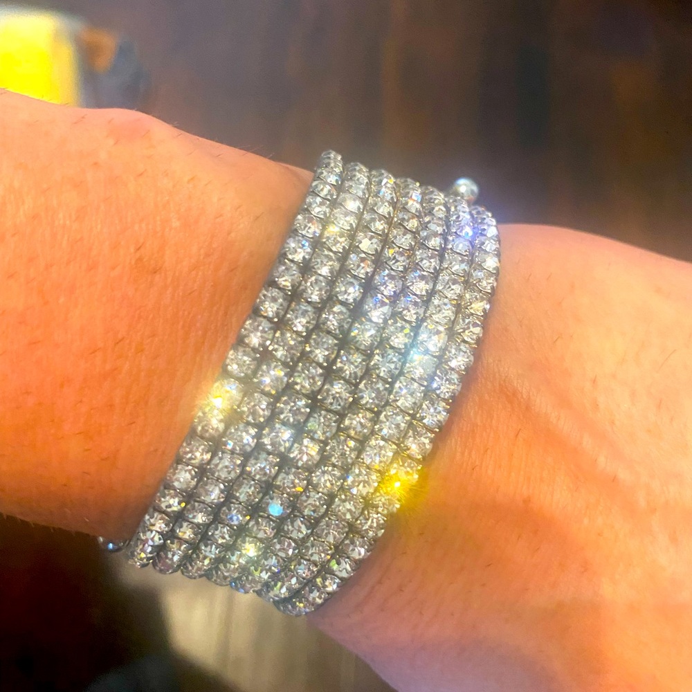 Glam competition jewelry